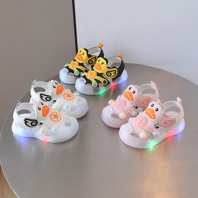 Little Duck Light-up LED Sandals for First Walker Anti-kick Baby Shoes for 0-3 Years Old Pre walker Soft Sole Cartoon for Girl