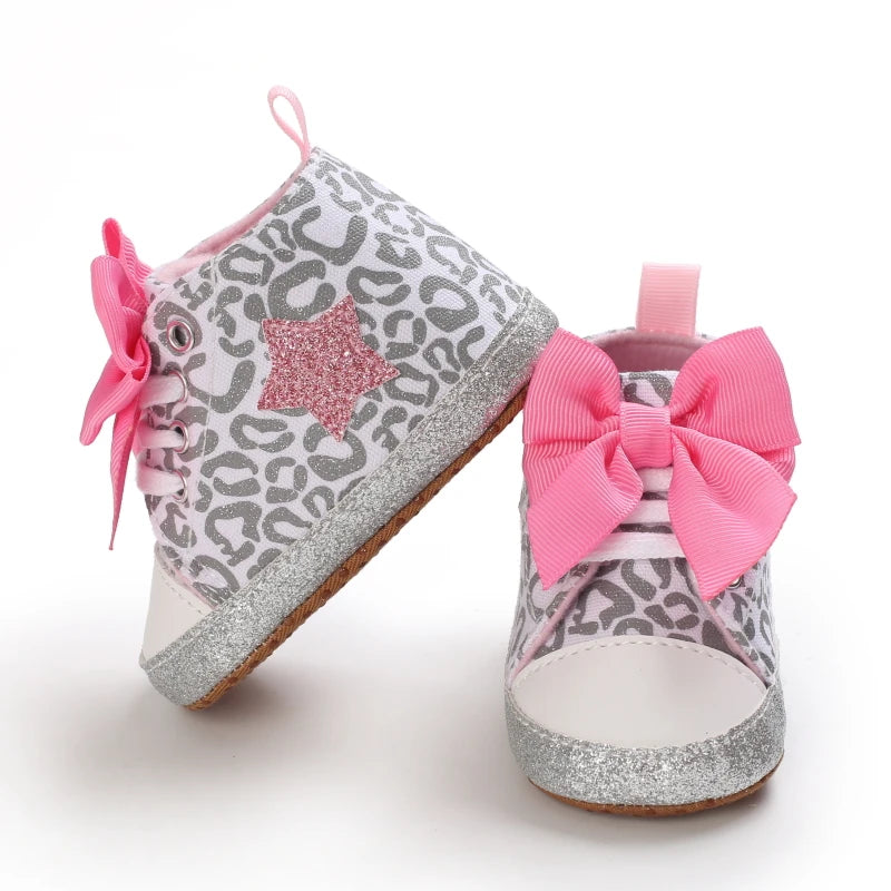 Cute 0-18M Spring Newborn Silver Baby Shoes Non Slip Cloth Bottom Girl Shoes Elegant Breathable Casual Baby First Walking Shoes