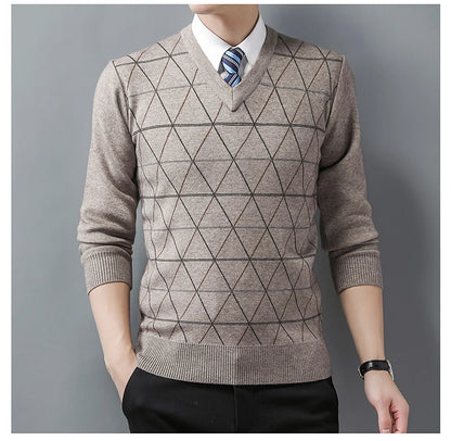 Men's Sweater Fashion Solid Color Warm Sweater Business Casual Heart Neckline Sweater Pullover Men