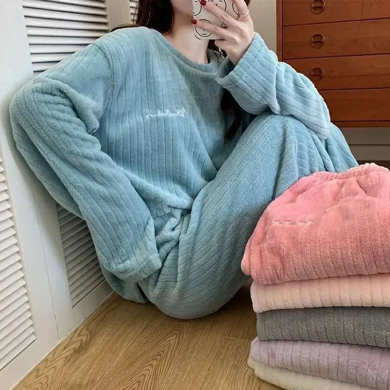 Solid round neck simple coral fleece pajamas for women winter warm velvet casual loose pullover + long pants 2pcs Pajama sets