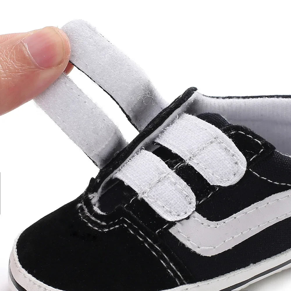 2025 Baby Canvas Sneakers Classic Stripes Casual Baby Boy Girl Shoes Anti-slip Soft First Walkers Infant Baby Unisex Shoes